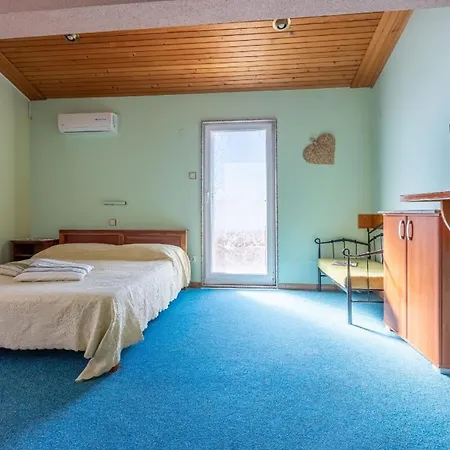 Ferienwohnung Fur 4 Personen Ca 50 Qm In Crikvenica, Kvarner Bucht Und Umgebung - B60805 Appartamento Crikvenica